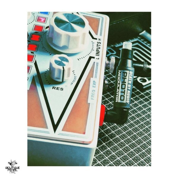 画像1: DEATH BY AUDIO　PHOTO MODULATOR (1)