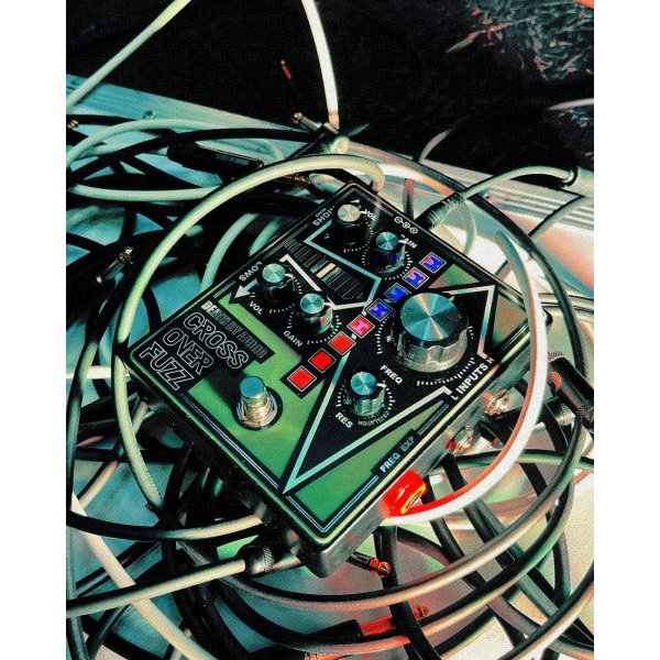 画像4: DEATH BY AUDIO　CROSSOVER FUZZ (4)