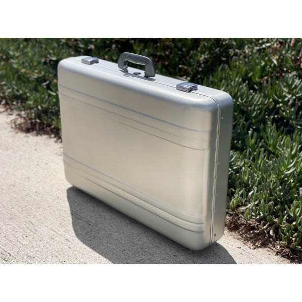 画像2: BPNYC ZERO Centurion Elite Eurorack Modular Travel Case 9U 122HP BIG SLIM (Rare Depth!) (2)