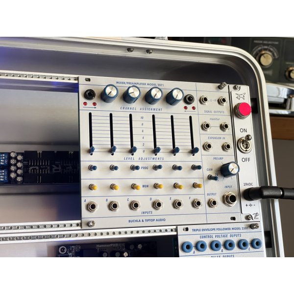 画像18: BPNYC ZERO Centurion Elite Eurorack Modular Travel Case 9U 122HP BIG SLIM (Rare Depth!) (18)