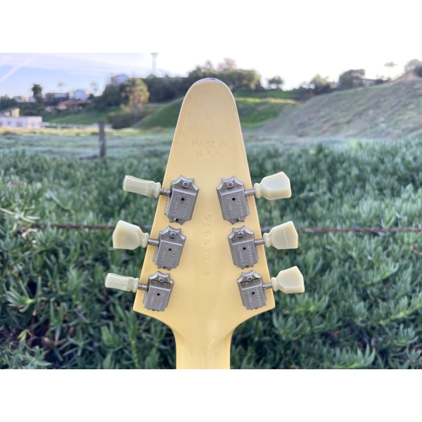 画像11: 1991 Gibson Flying V ’67 Early Reissue Alpine White (11)