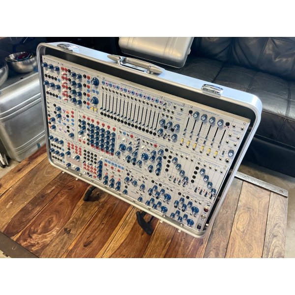 画像12: Buchla Tiptop 200t series with BPNYC ZERO Halliburton Eurorack Modular Travel Case NOS SILVER 122hp 9U (12)