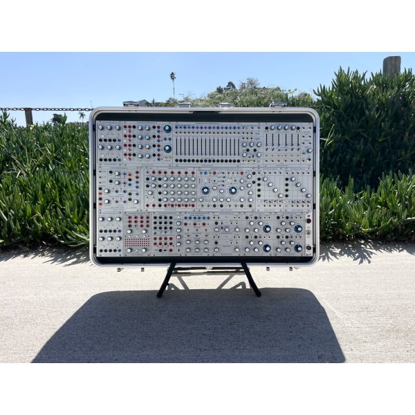 画像2: Buchla Tiptop 200t series with BPNYC ZERO Halliburton Eurorack Modular Travel Case NOS SILVER 122hp 9U (2)