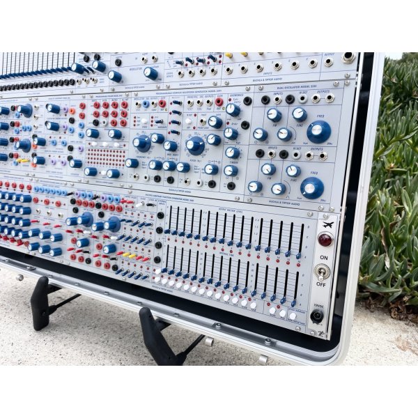 画像8: Buchla Tiptop 200t series with BPNYC ZERO Halliburton Eurorack Modular Travel Case SILVER 122hp 9U w/MARF (8)