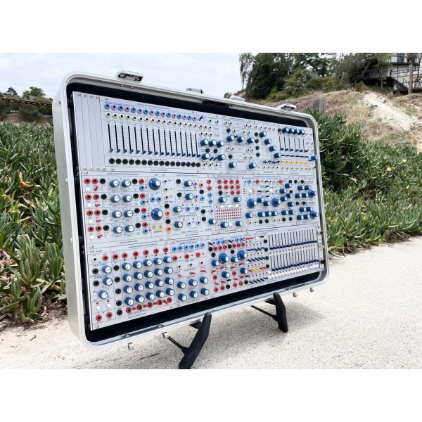 画像3: Buchla Tiptop 200t series with BPNYC ZERO Halliburton Eurorack Modular Travel Case SILVER 122hp 9U w/MARF (3)