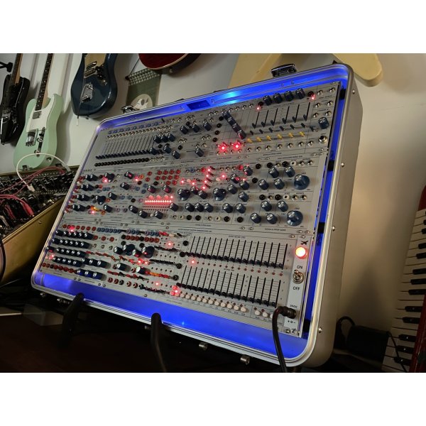 画像23: Buchla Tiptop 200t series with BPNYC ZERO Halliburton Eurorack Modular Travel Case SILVER 122hp 9U w/MARF (23)