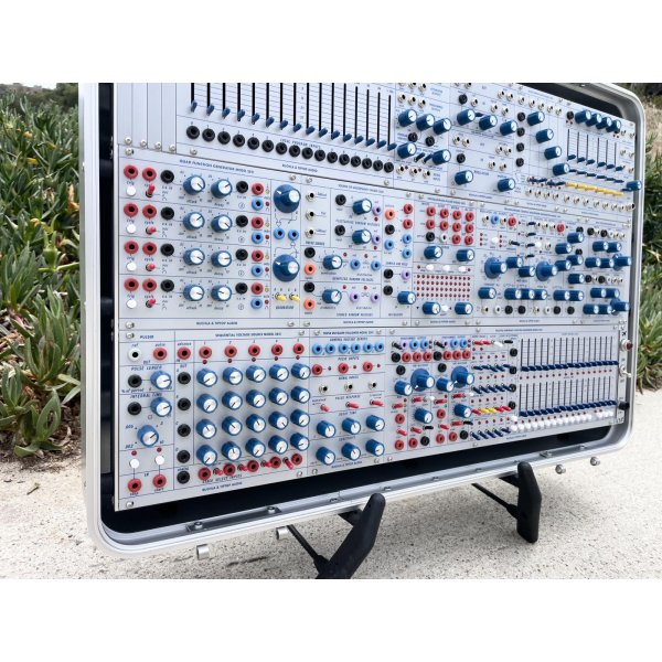 画像10: Buchla Tiptop 200t series with BPNYC ZERO Halliburton Eurorack Modular Travel Case SILVER 122hp 9U w/MARF (10)