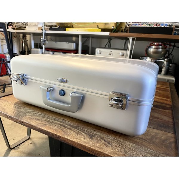 画像9: BPNYC ZERO Halliburton Eurorack Modular Travel Case NOS SILVER 96hp 9U (9)