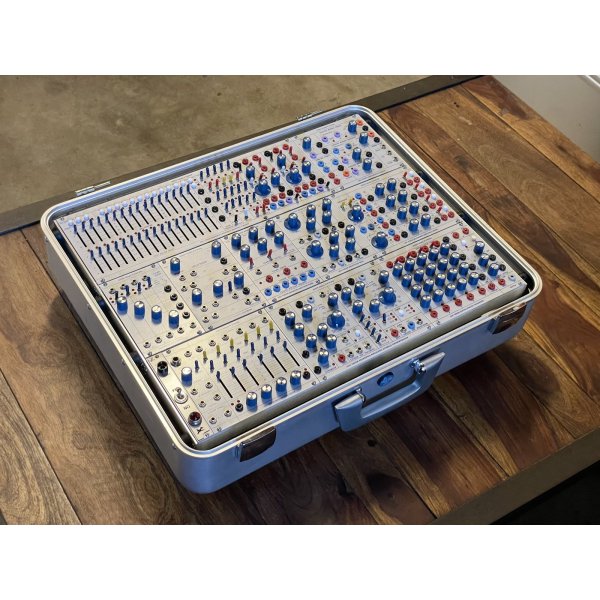 画像4: Buchla Tiptop 200t series with BPNYC ZERO Halliburton Eurorack Modular Travel Case 9U #4 (4)